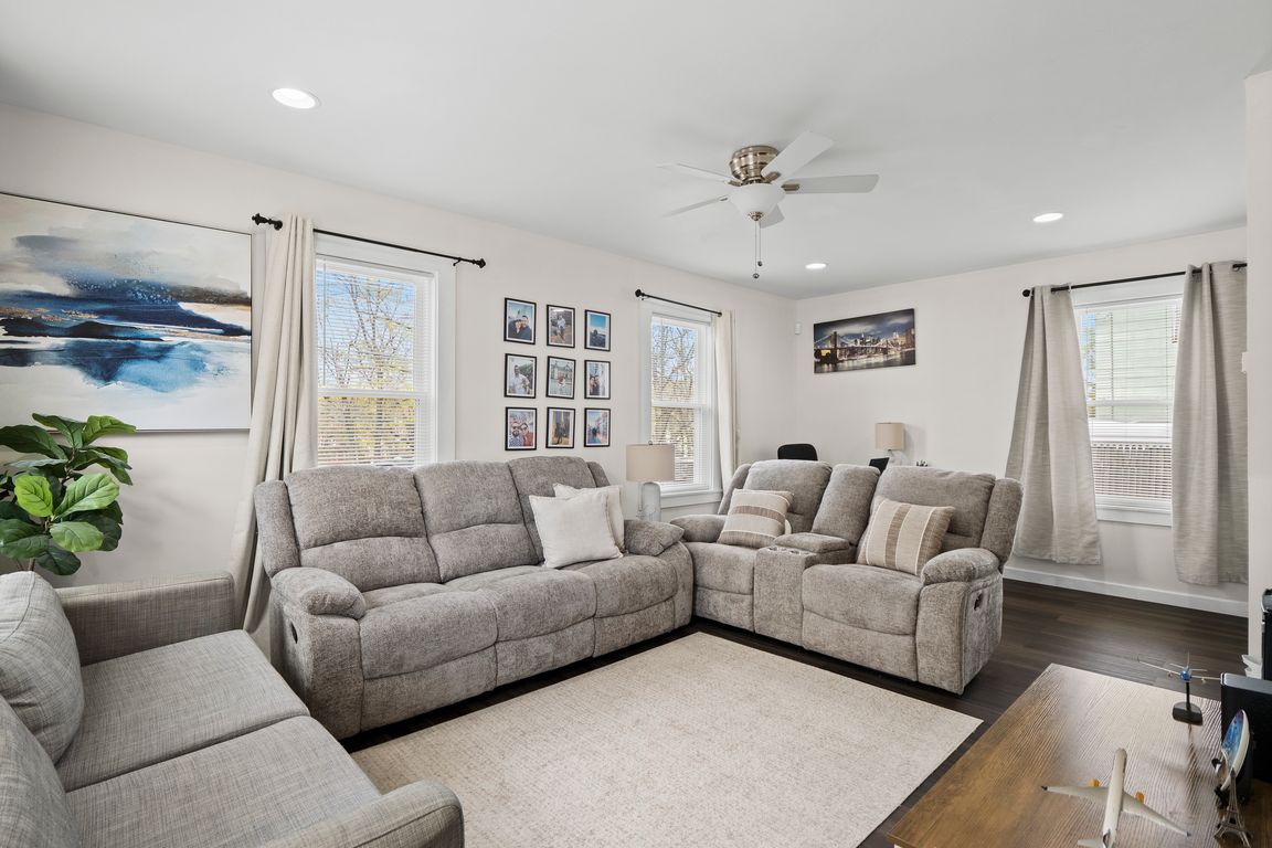 73 Laurel St, Leominster, MA 13