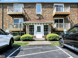 1001 Nanroc Dr APT 10, Mechanicsburg, PA 17055