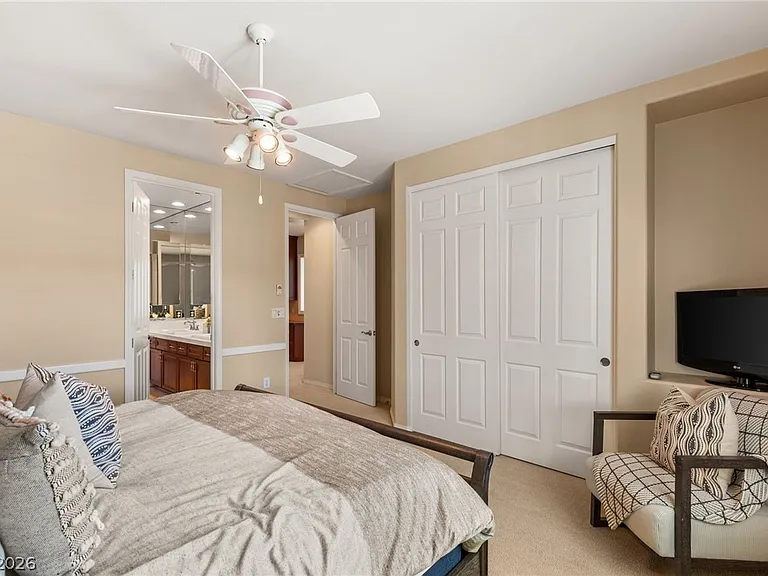 1399 Foothills Village Dr — Photo 44