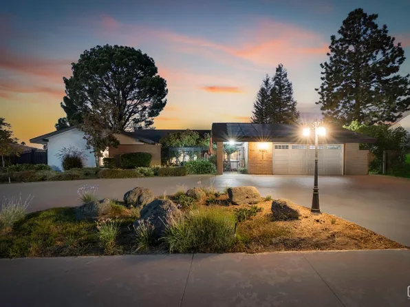 3010 Panorama Dr, Bakersfield, CA 93306