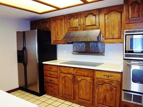 5th image of 3109 Broadmoor Valley Rd Unit B