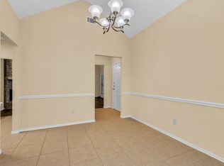 2015 Falcon Ridge Dr #B, Carrollton, TX 75010