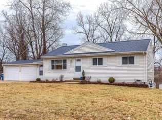4104 E Donaldson Dr, Saint Louis, MO