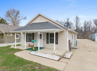 1621 Burdick Expy E, Minot, ND 58701