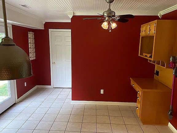 5th image of 432 Parkside Dr