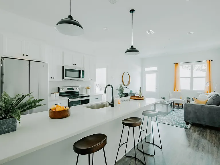 127 Mayson Ave NE #I — Photo 3
