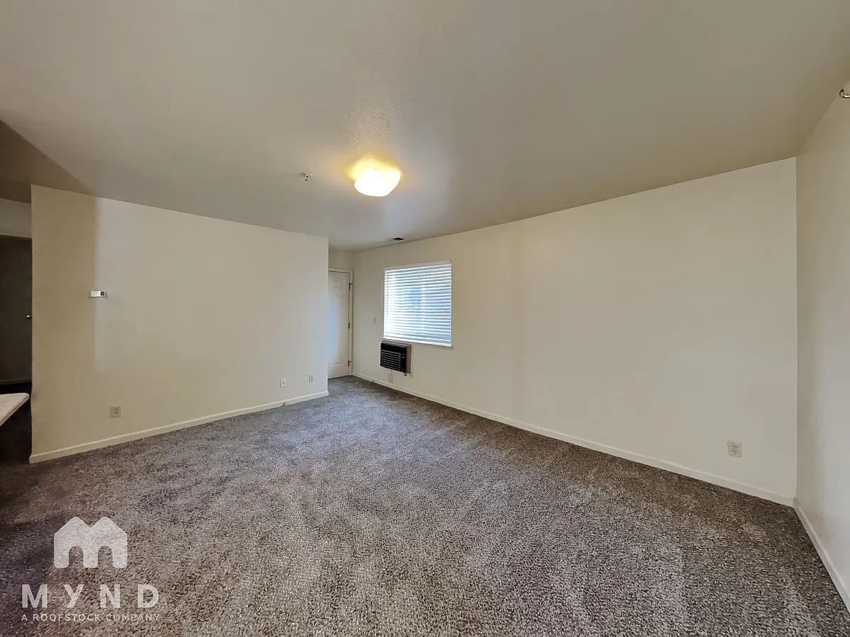 Building Photo - 954 Berrum Ln #5-11