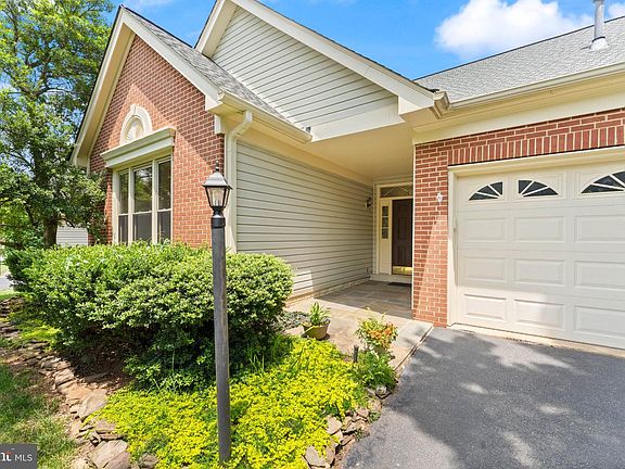 2nd image of 21004 Fowlers Mill Cir