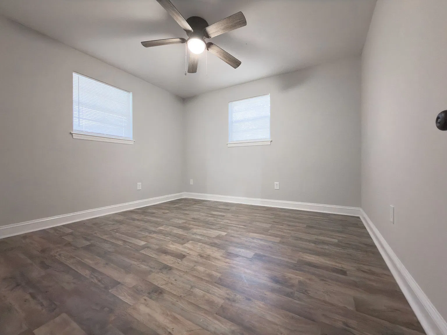 1521 N Avalon West Ashley — Photo 4