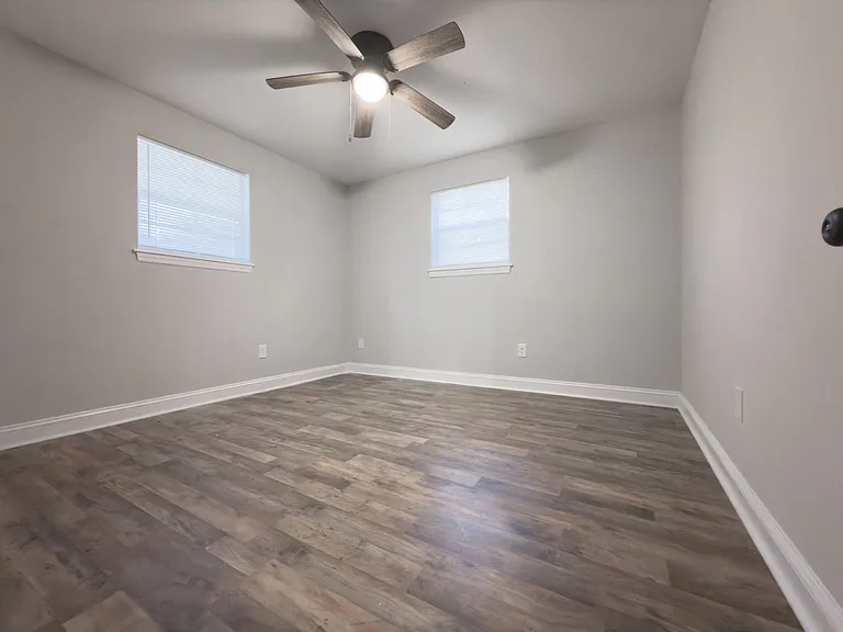 1521 N Avalon Cir — Photo 4