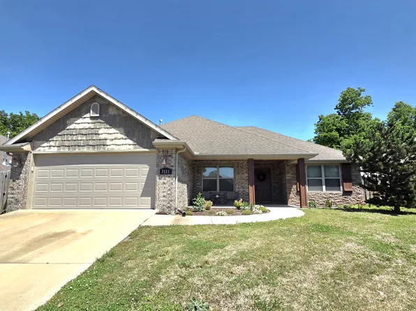 3111 S J St, Rogers, AR 72758