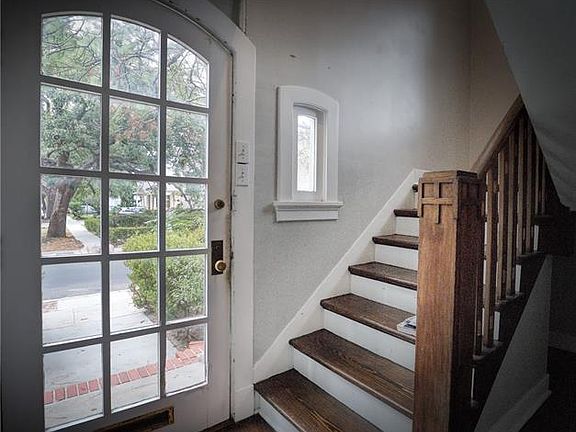 3rd image of 2235 Pine St #1