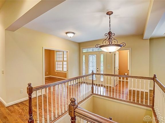 4th image of 4592 Whispering Oak Trl