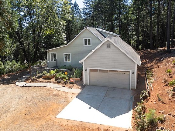 3rd image of 10647 Forbestown Rd
