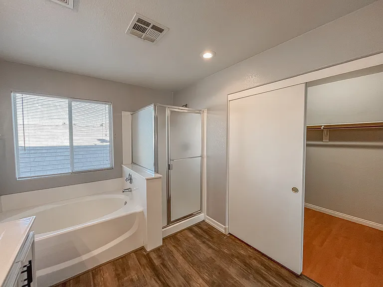 3335 Antique Rose Dr — Photo 28