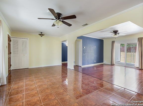 5th image of 306 Whitecliff Dr