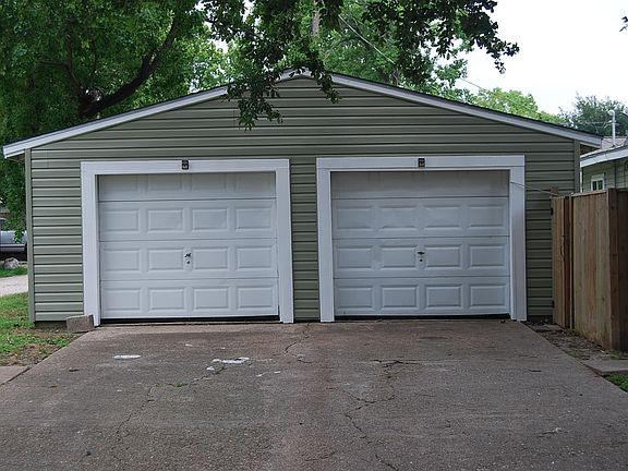 4th image of 1538 1st Ave N