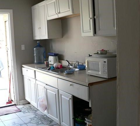 4th image of 3039 Gardena St