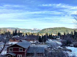 525 Mountain View Dr, Leavenworth, WA 98826
