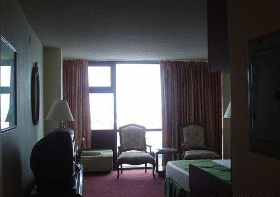 3rd image of 1909 S Atlantic Ave #417