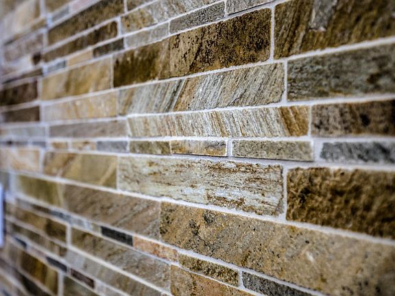 06 Wall Detail