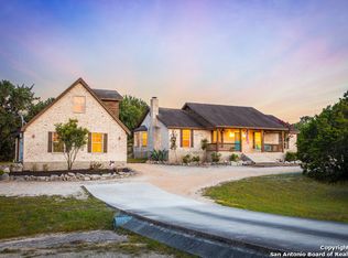 2950 Rolling Oaks Dr, New Braunfels, TX 78132