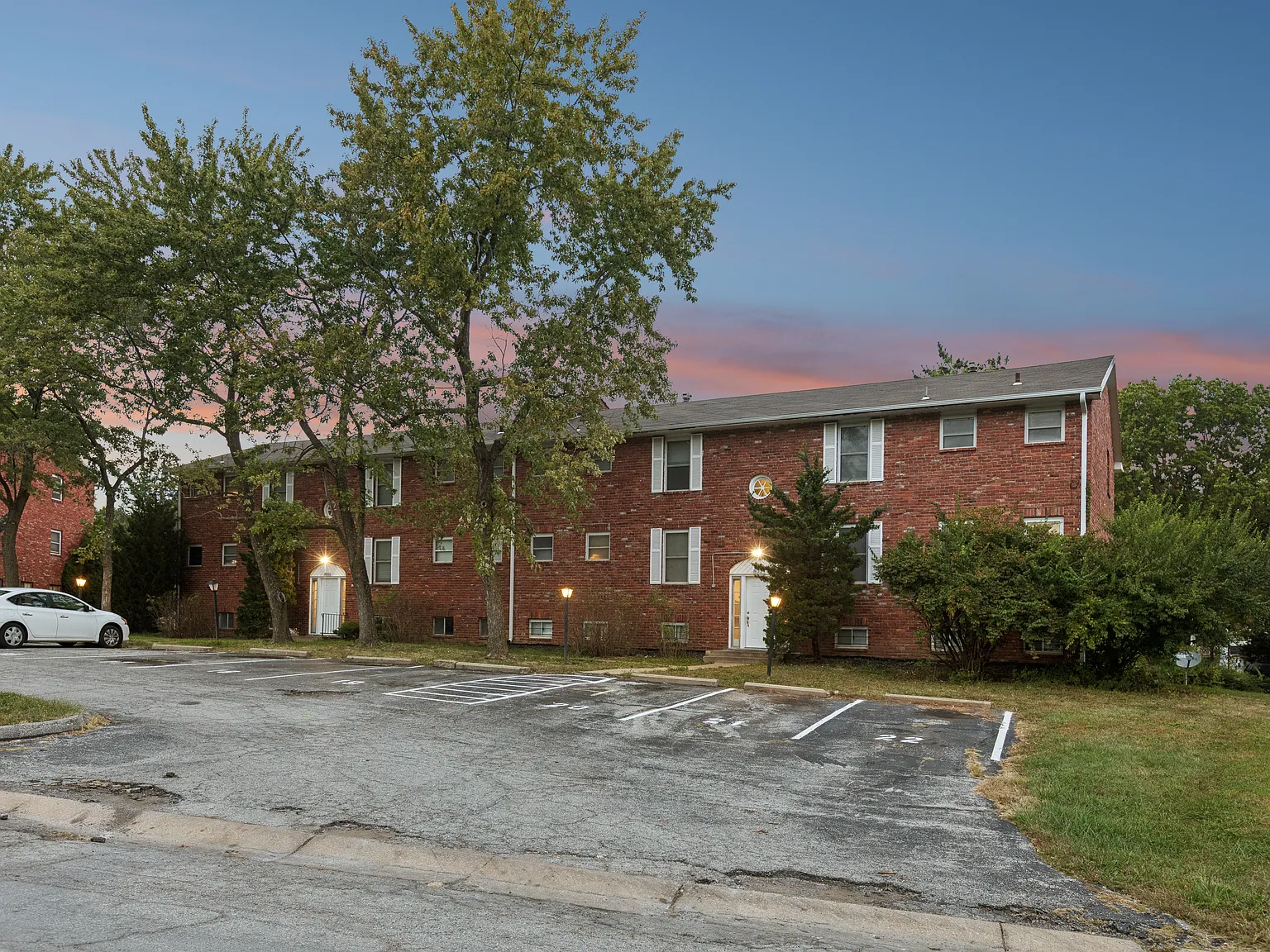 Westchester Apartments — Photo 2