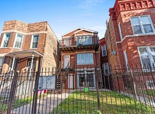 2716 W Polk St #1, Chicago, IL 60612