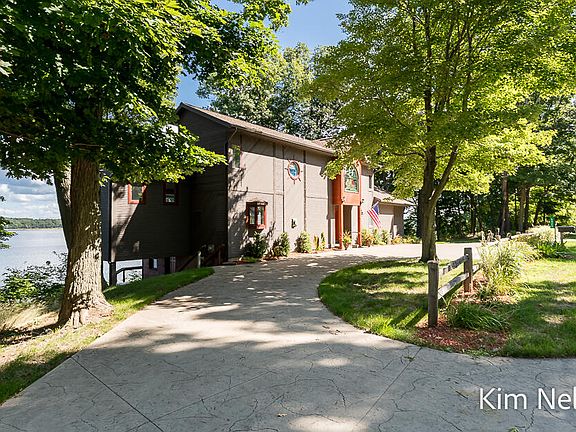 2nd image of 6420 S Shore Dr