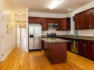 1449 W Fullerton Ave, Chicago, IL 60614