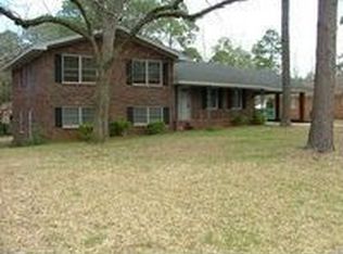 1904 Lullwater Rd, Albany, GA 31707