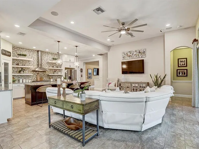 7209 Meeting House Ln — Photo 8