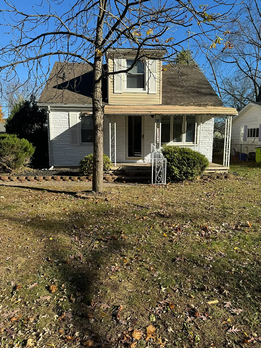 1681 Maddox St photo 1