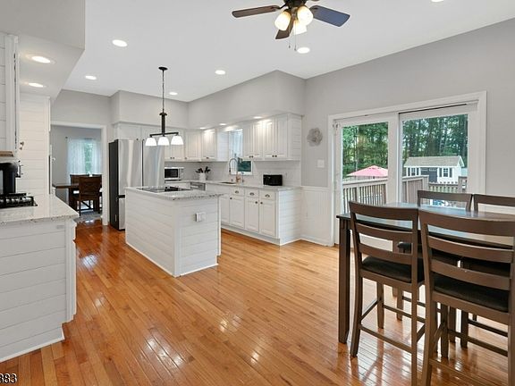 5th image of 47 Mott Rd