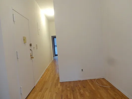 Rented by Prince Real Estate Associates LLC | media 29