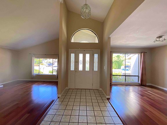 3rd image of 1405 Wendy Way
