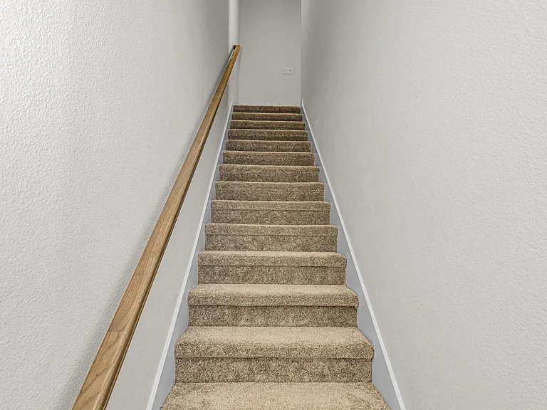 36-web-or-mls-Garage Apartment 1_06112026