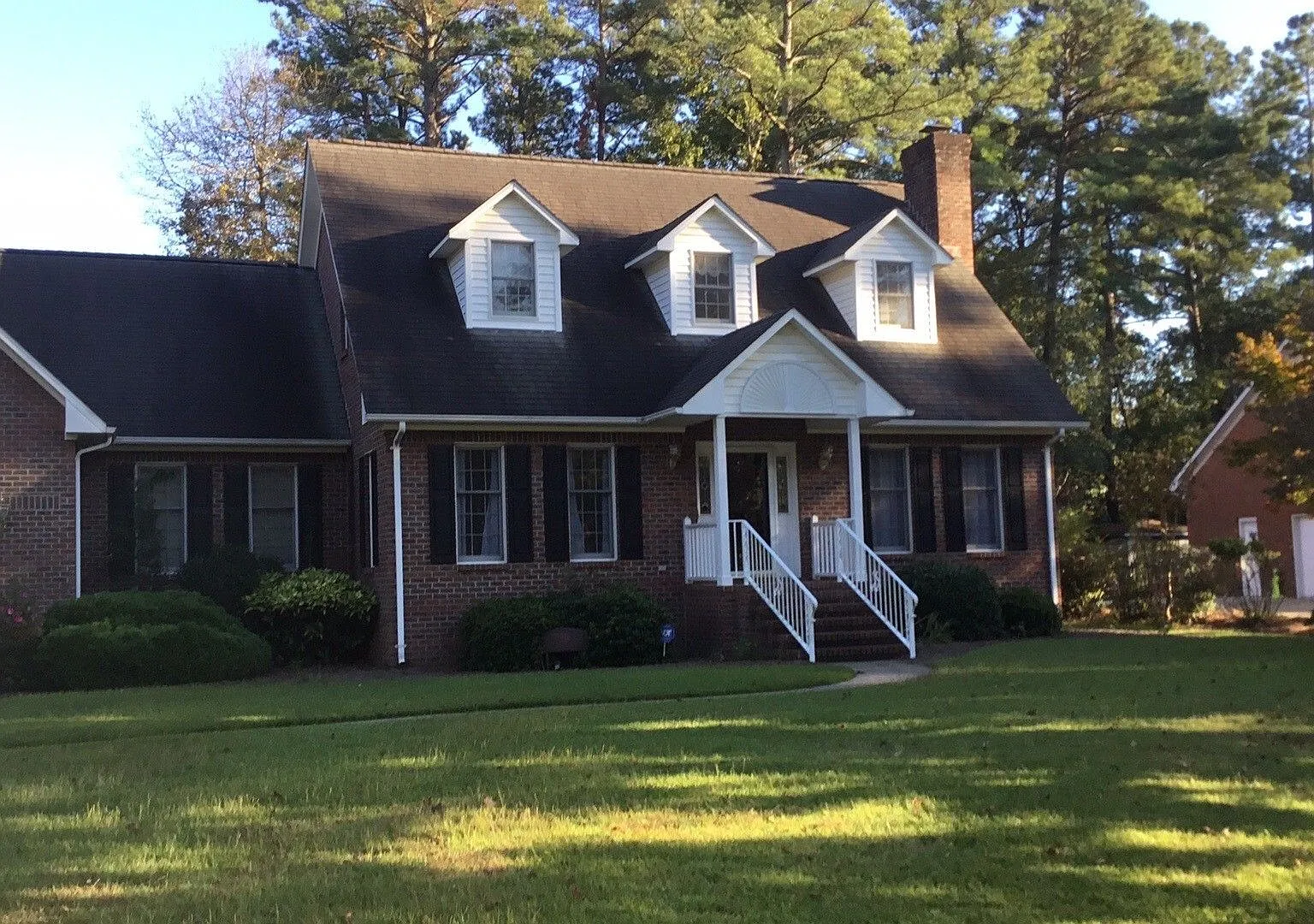 Beautiful 3BR/2.5BA Home in Trent Woods — Photo 1