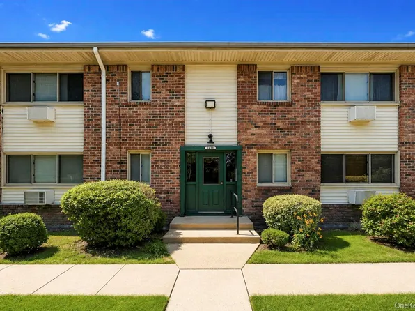 2439 Union Boulevard #3A, Islip, NY 11751