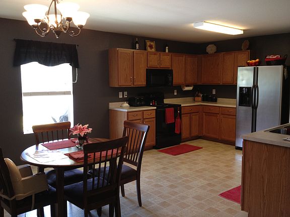 Kitchen/dining area