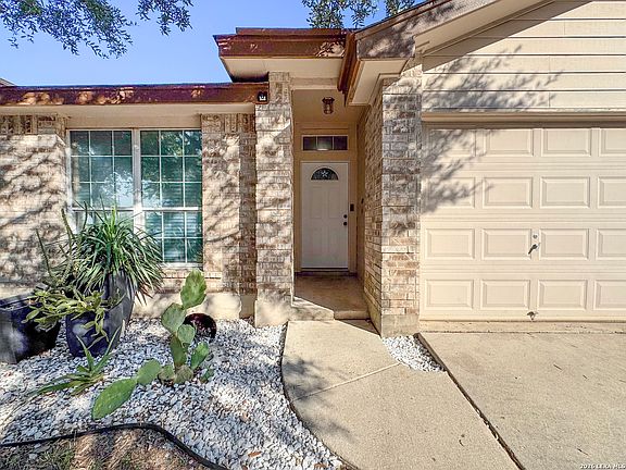 4th image of 223 EAGLE PASS DR