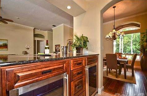 5th image of 10201 Radcliffe Dr