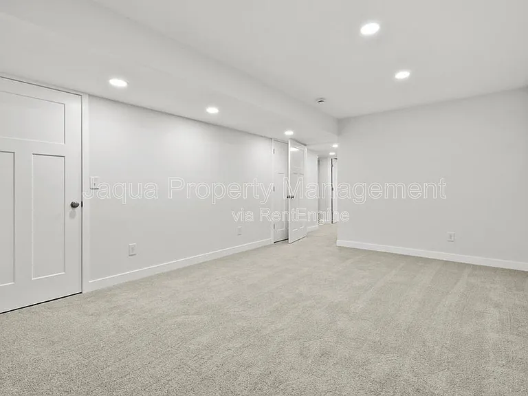 5661 Attleberry Ave — Photo 28