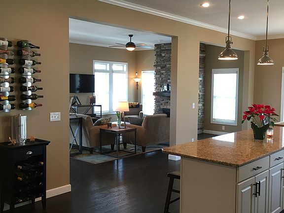 5th image of 1106 Georgiana St.