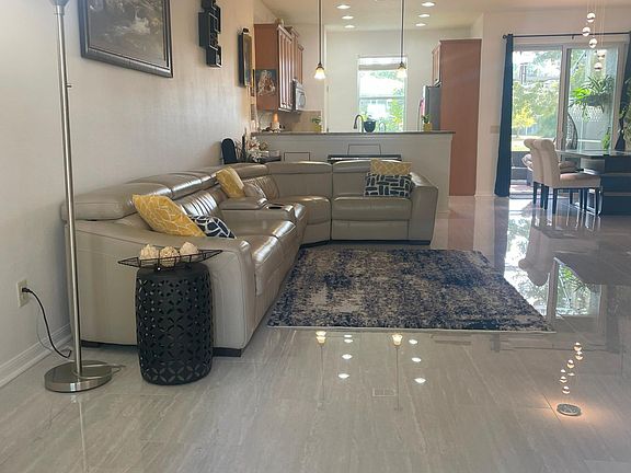 5th image of 12515 Streamdale Dr