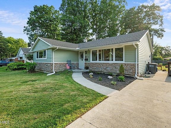 4th image of 6023 W Benalex Dr
