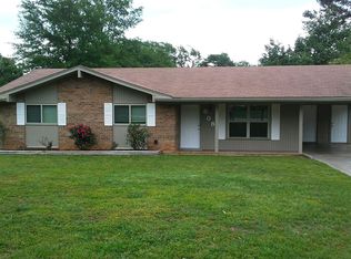 608 Grove Ct, Longview, TX 75601