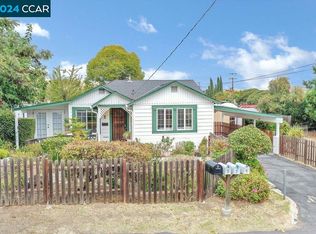 5 Adelaide Dr, Martinez, CA 94553