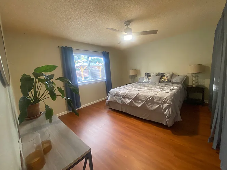 818 Portugal Way — Photo 2