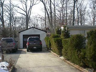 2nd image of 26 Salem St